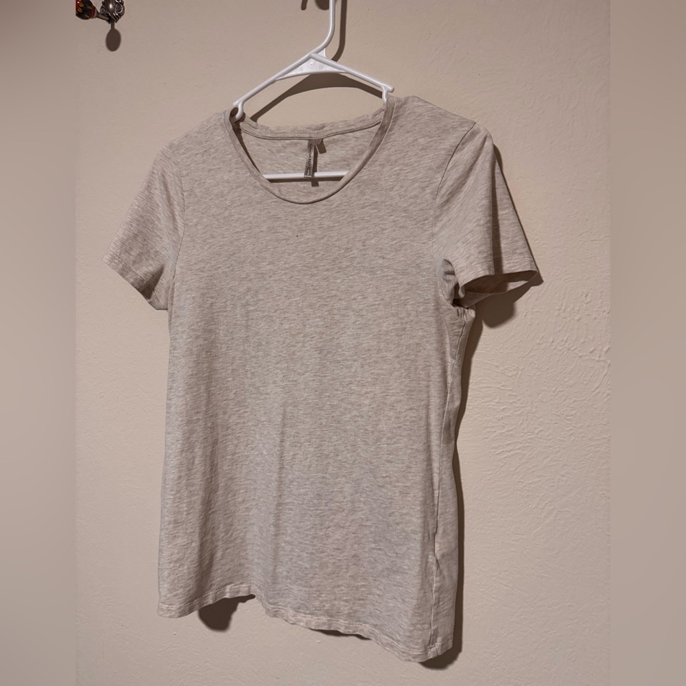 Banana Republic Women's Crewneck Tee in Light Heather Gray